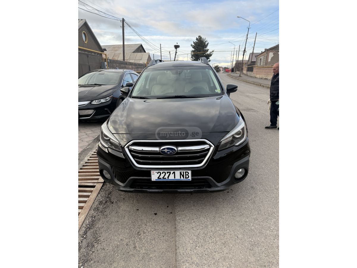 Subaru Outback - фото 1