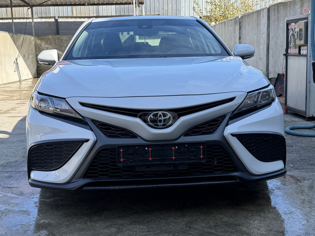 Toyota Camry - фото 4