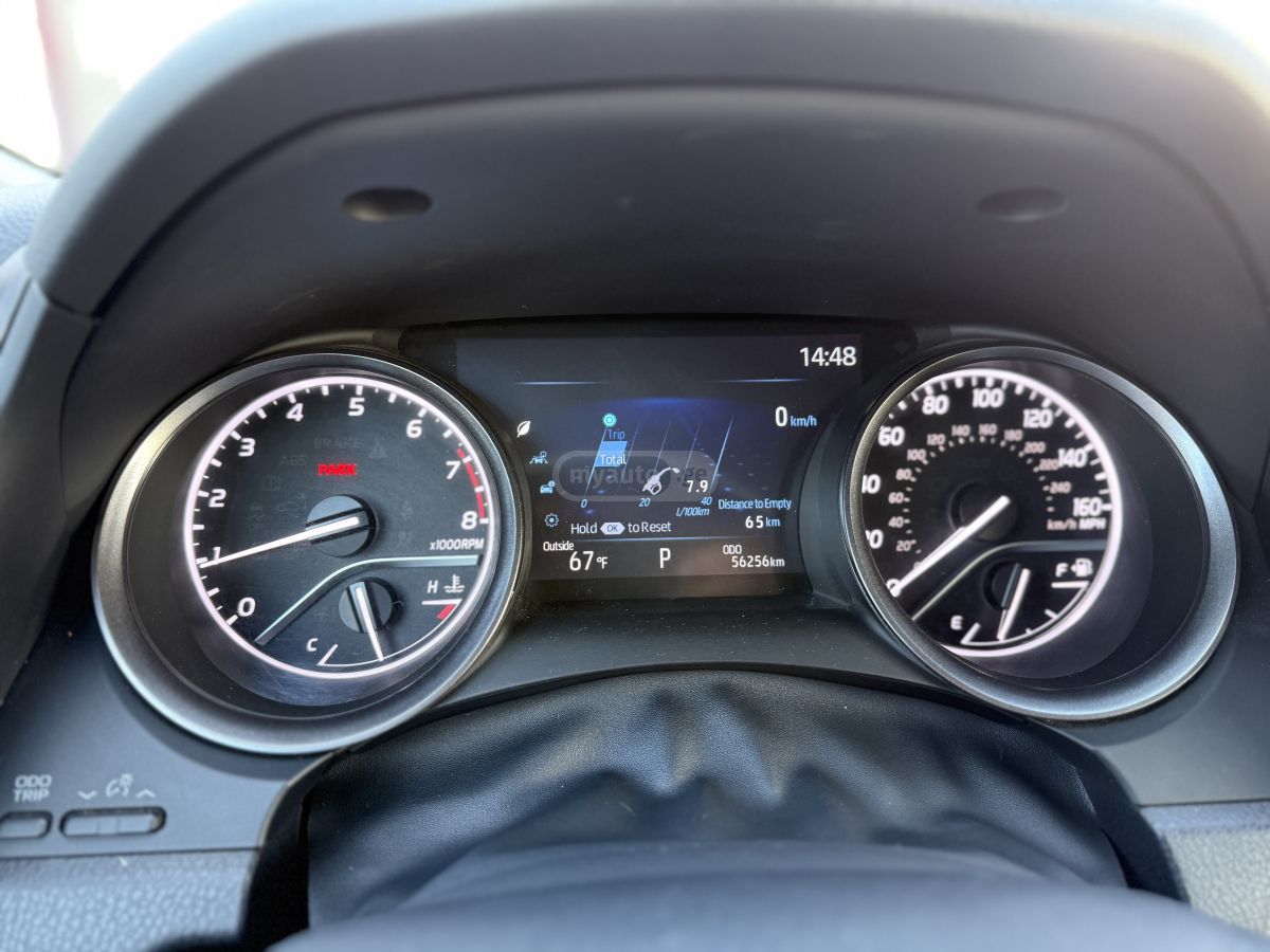 Toyota Camry - фото 6