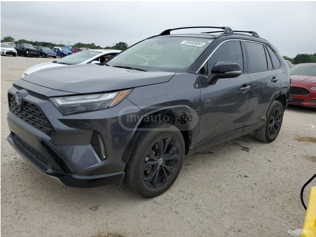 Toyota RAV 4 - фото 1