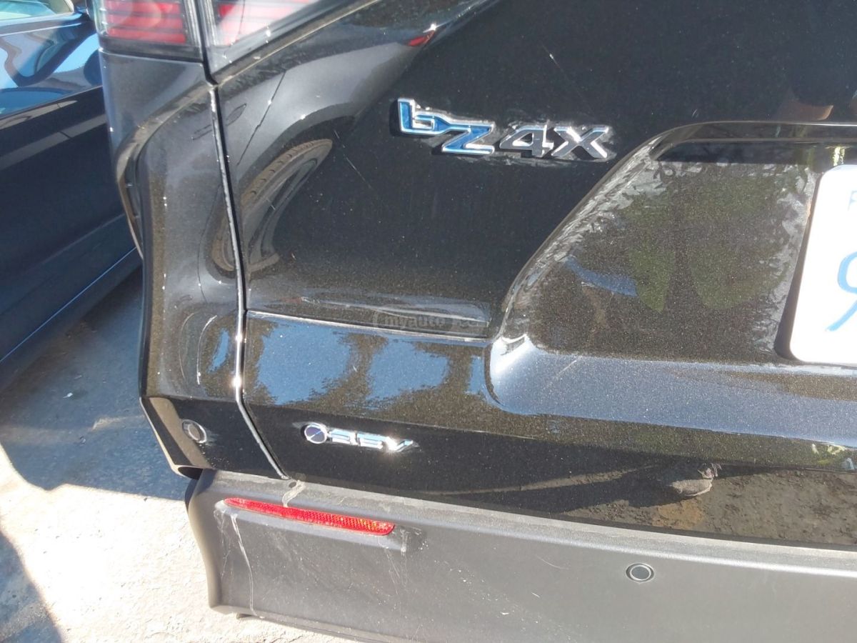 Toyota XLE AWD — миниатюра 6