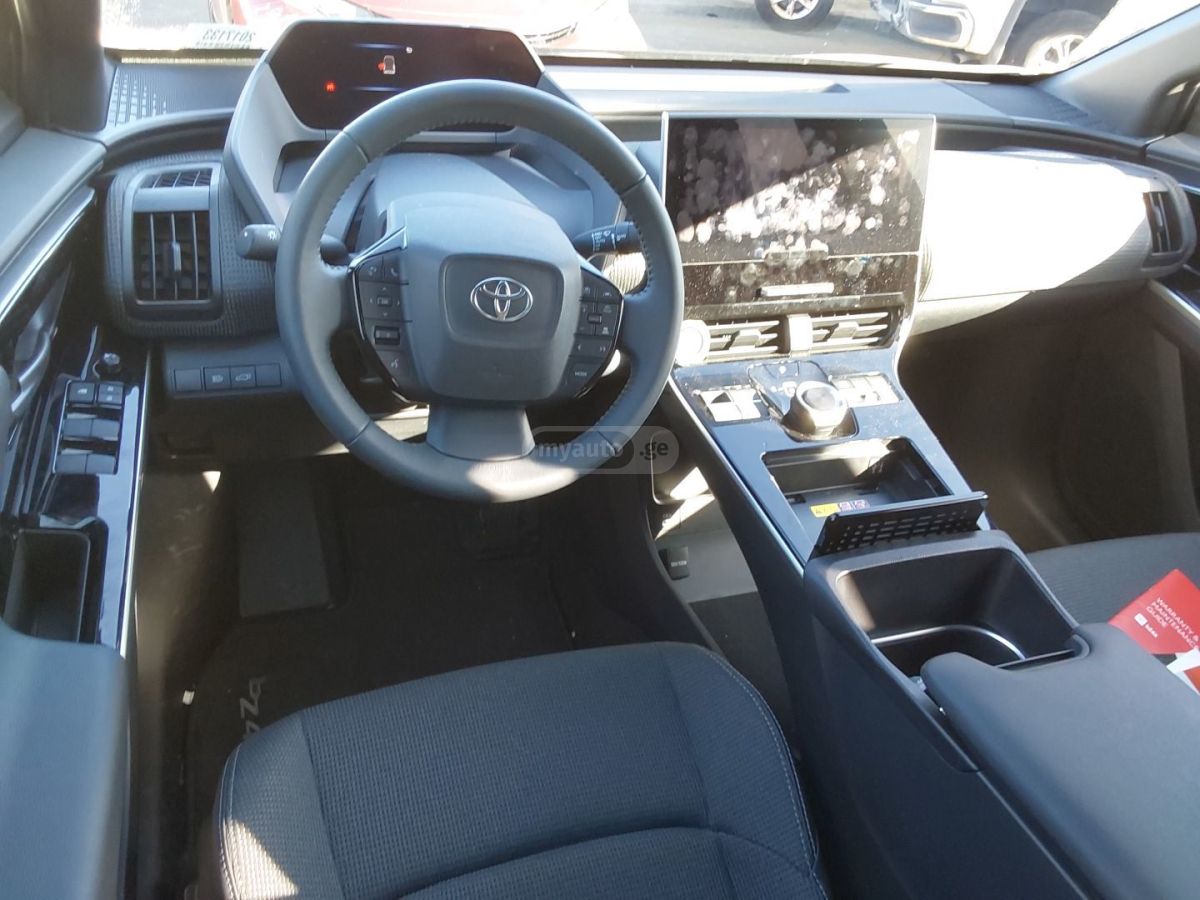 Toyota XLE AWD — миниатюра 9