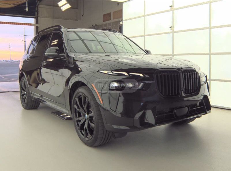 BMW X7 - фото 7