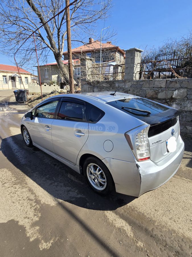 ToyotaPrius2010