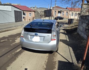 ToyotaPrius2010