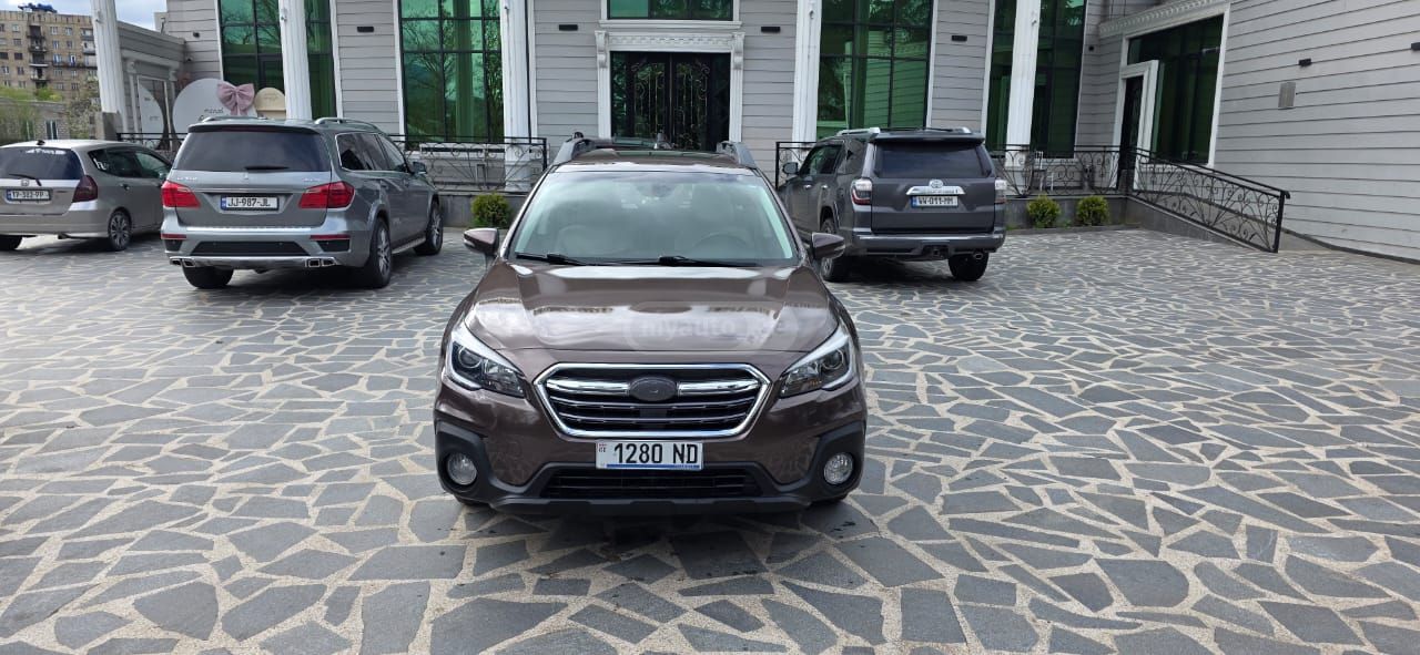 Subaru Outback - фото 1