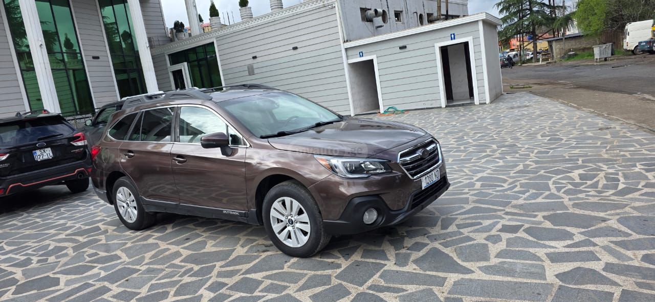 Subaru Outback - фото 2