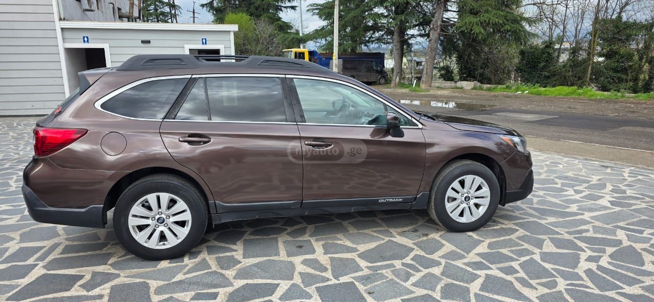 Subaru Outback - фото 3