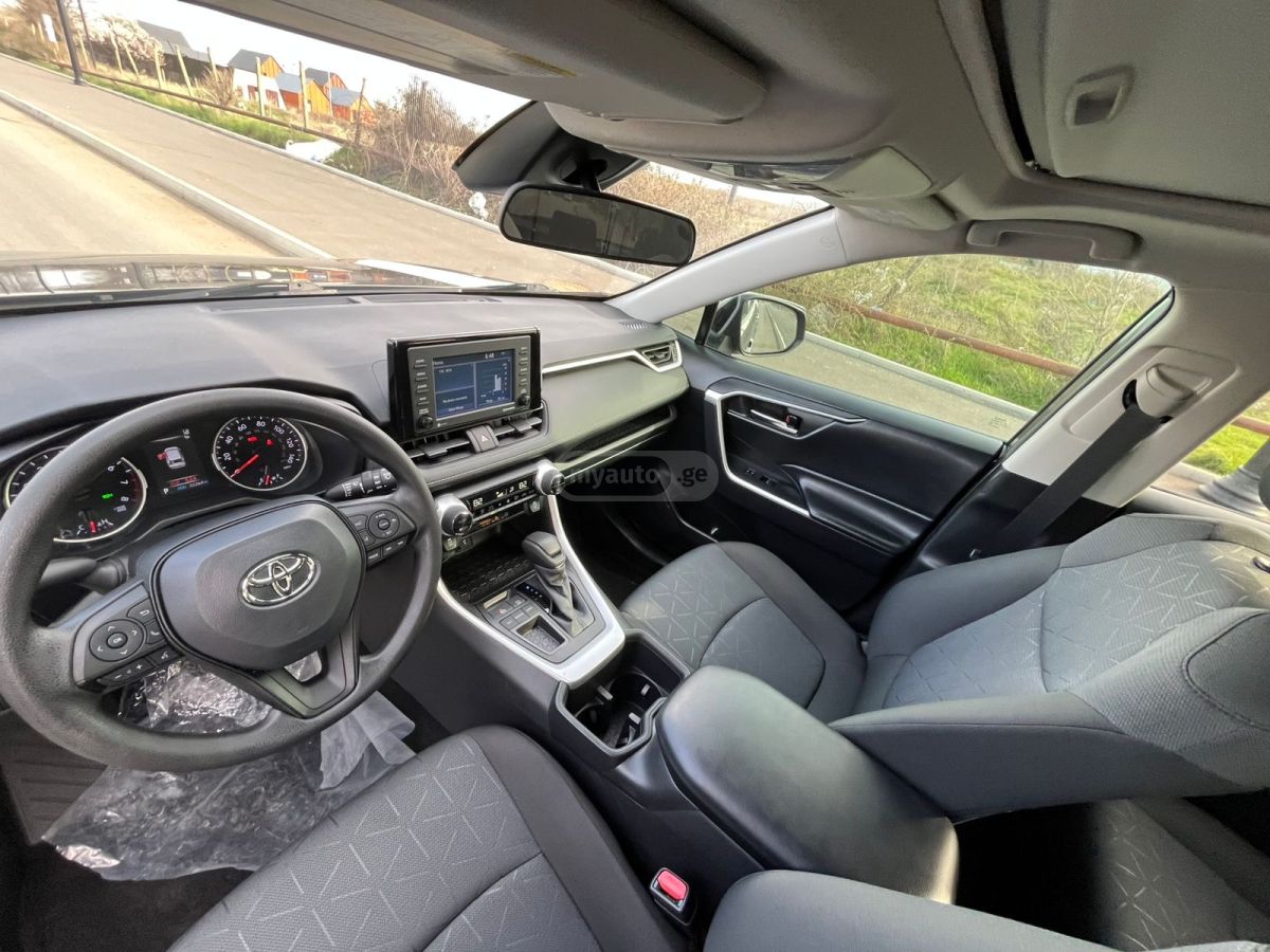 Toyota LE 4dr Front-Wheel Drive Autom — миниатюра 12