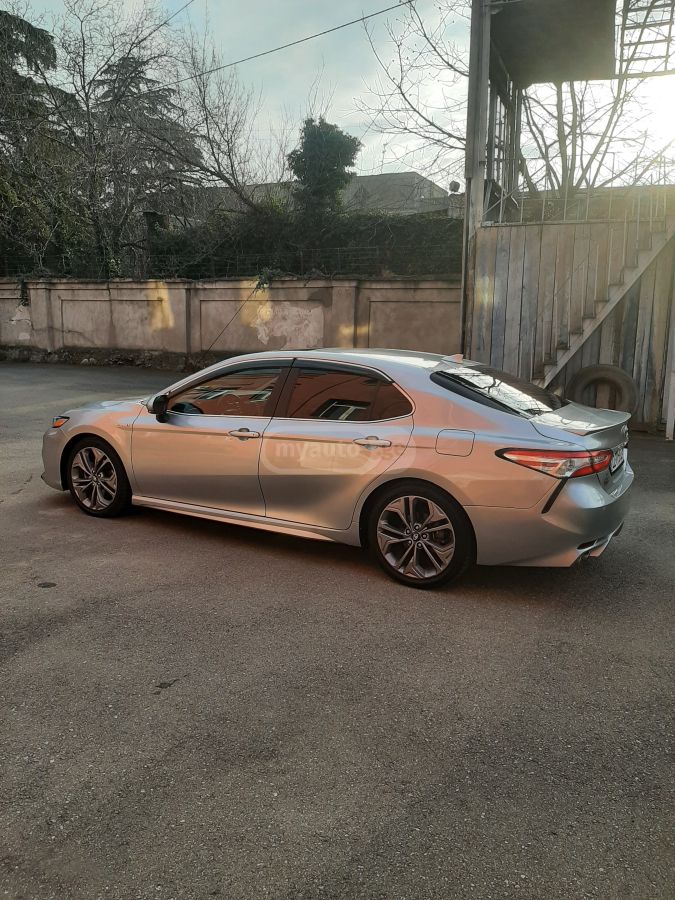 Toyota Camry - фото 11