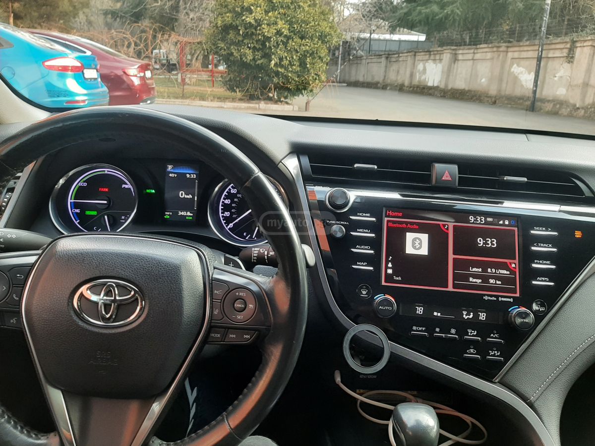 Toyota Camry - фото 5