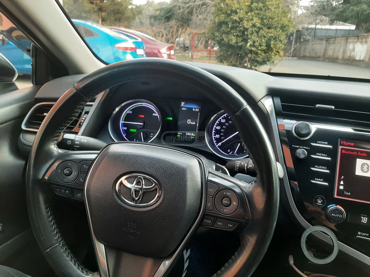 Toyota Camry - фото 6