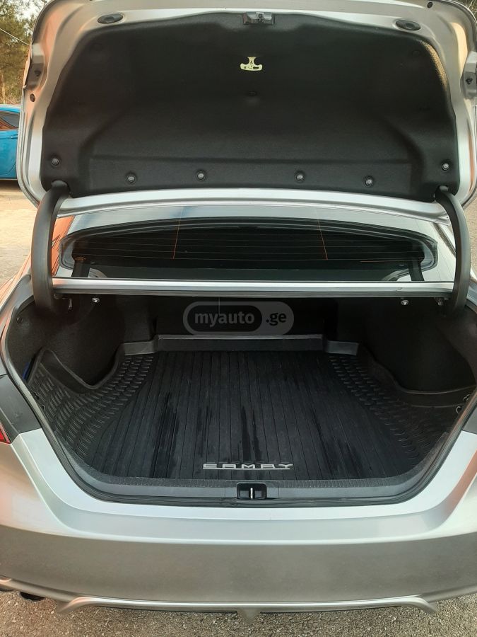 Toyota Camry - фото 9