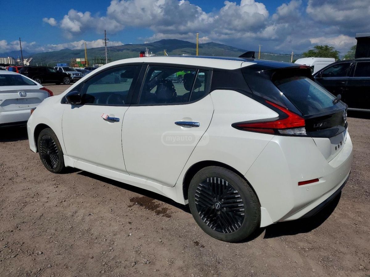 Nissan Leaf 2023 — миниатюра 4