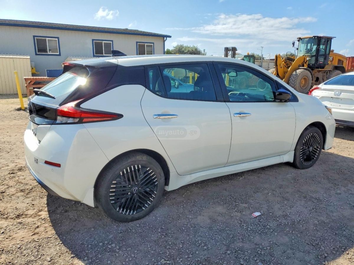 Nissan Leaf 2023 — миниатюра 5