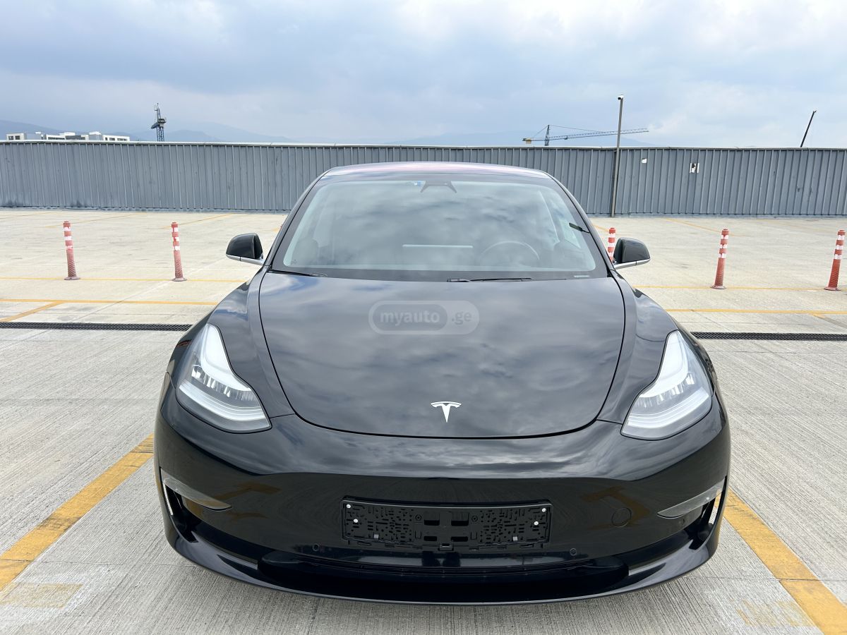Tesla Model 3 - фото 2