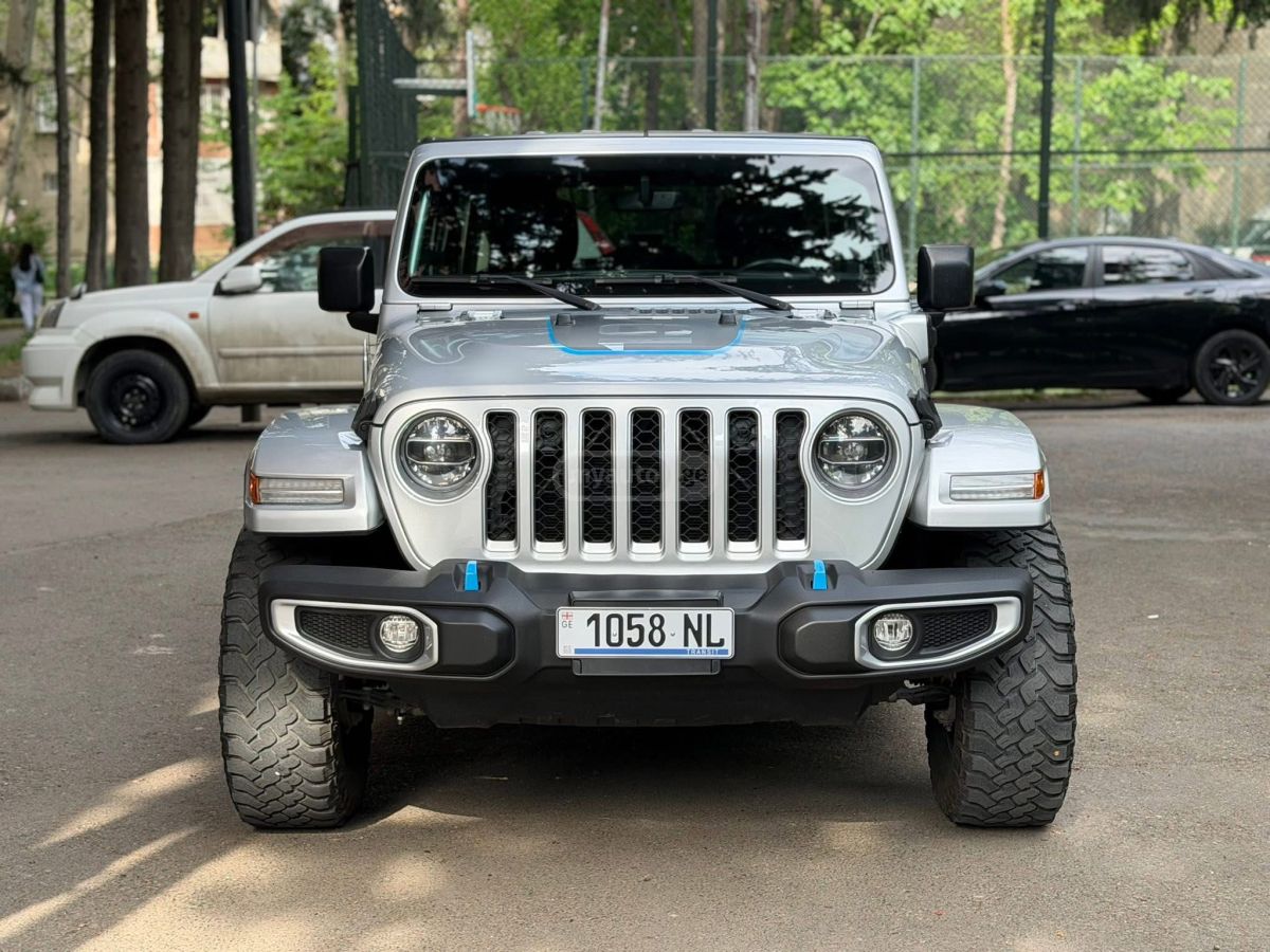 Jeep Wrangler - фото 1