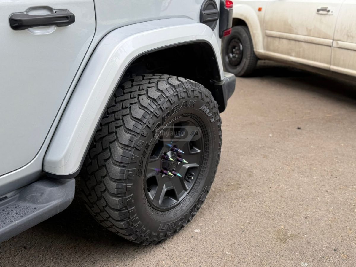Jeep Wrangler - фото 10