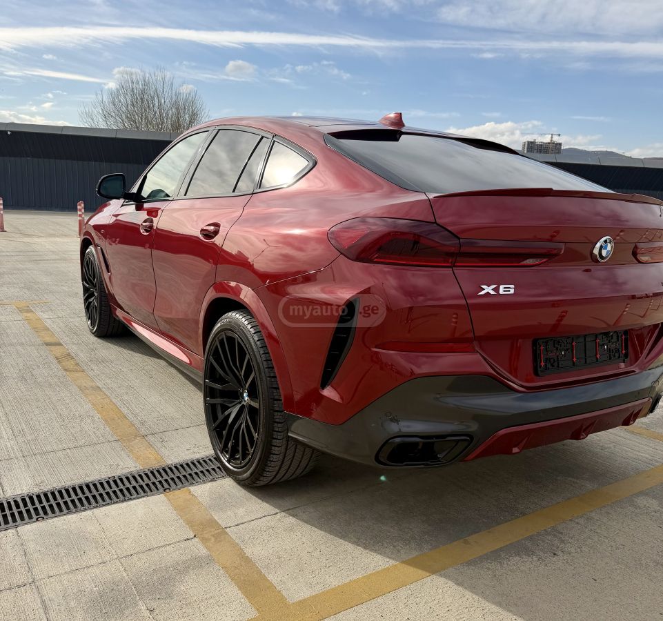 BMW X6 - фото 3