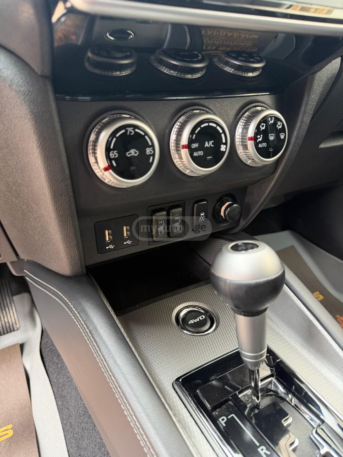 Mitsubishi Outlander Sport - фото 10