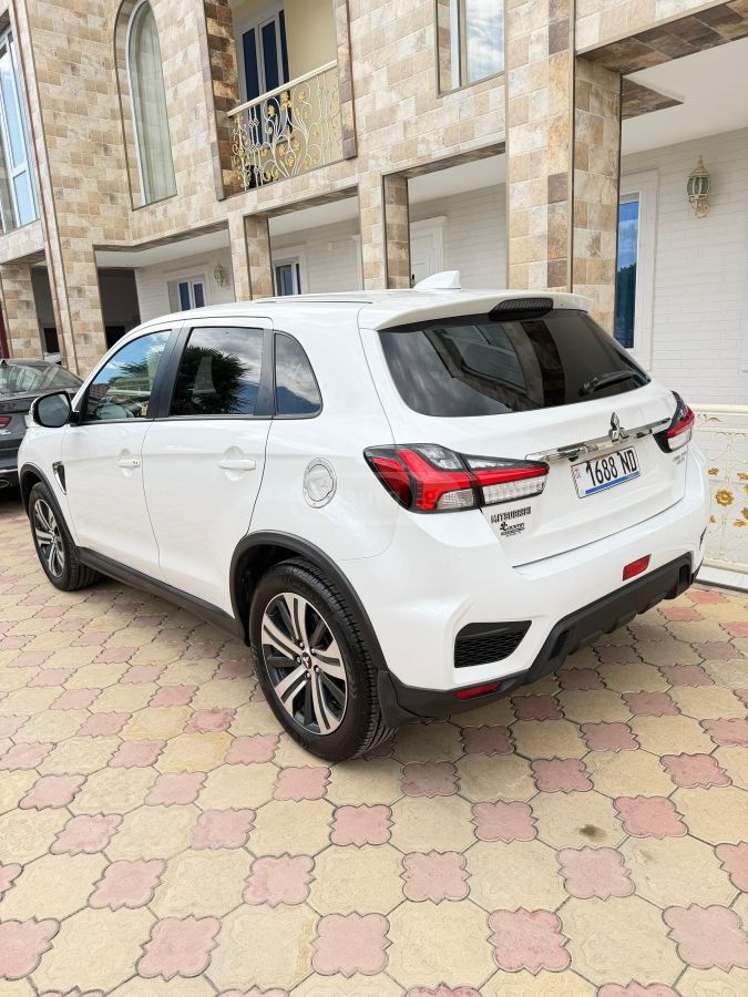 Mitsubishi Outlander Sport - фото 5