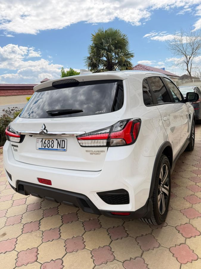 Mitsubishi Outlander Sport - фото 6