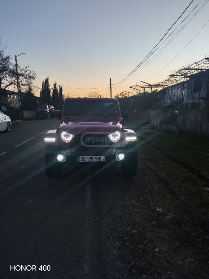 Jeep Wrangler - фото 10