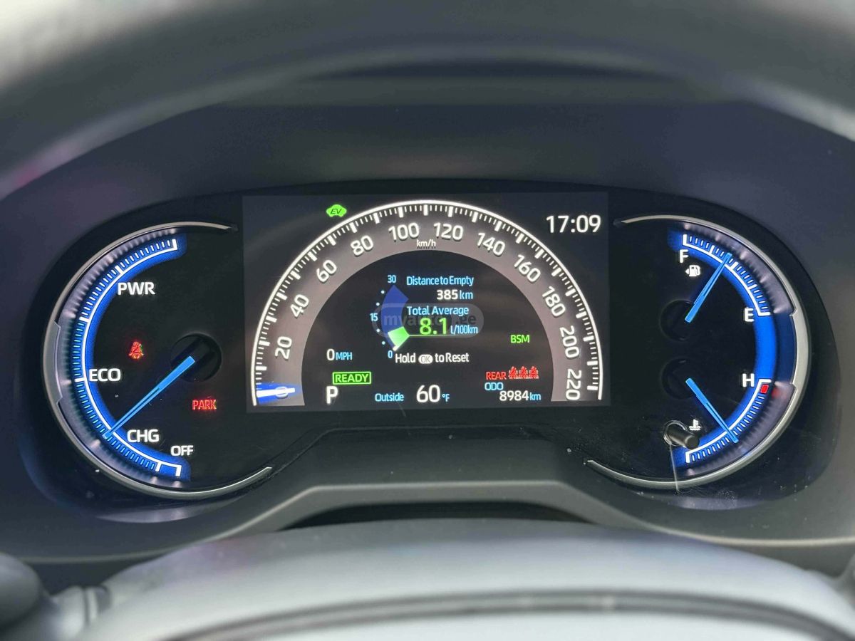 Toyota Rav 4 - фото 9