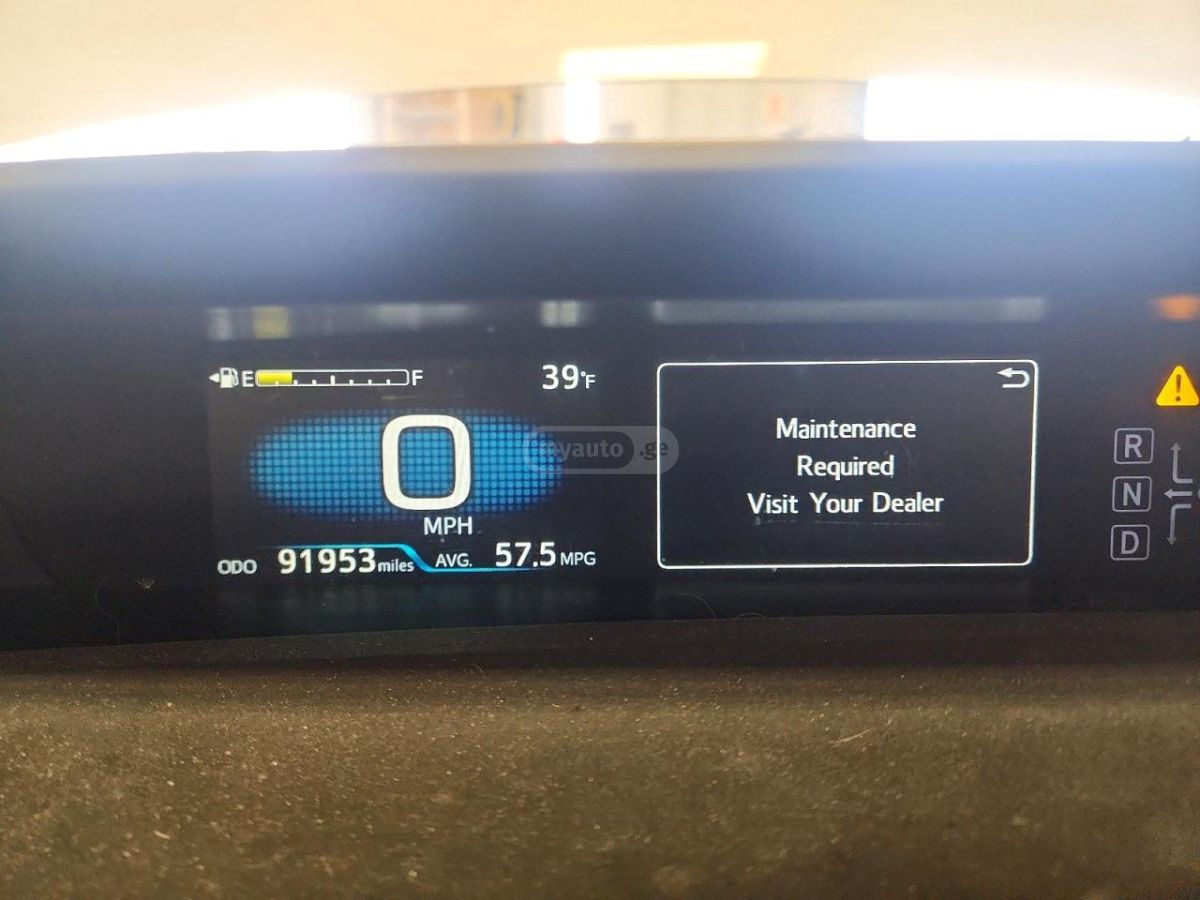 Toyota Prius - фото 9