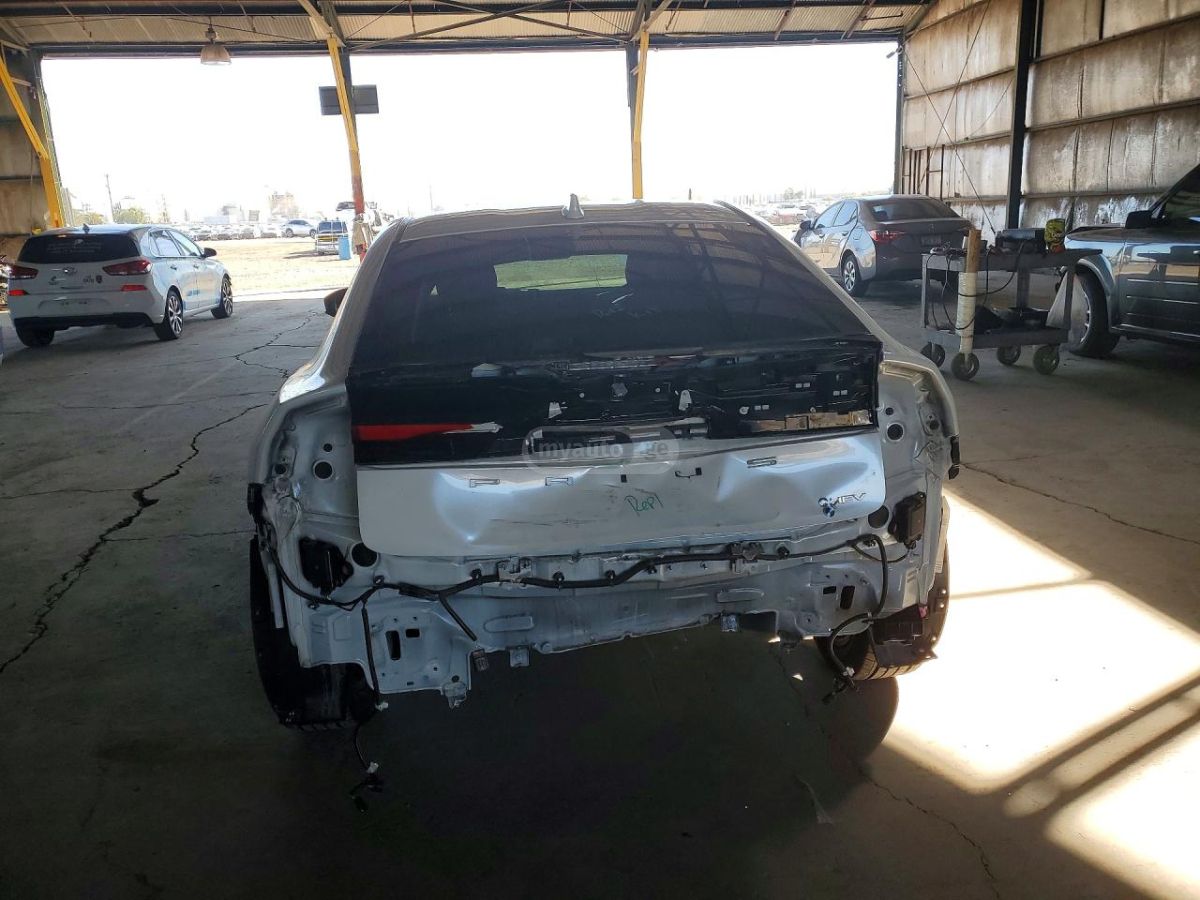 Toyota Prius - фото 6