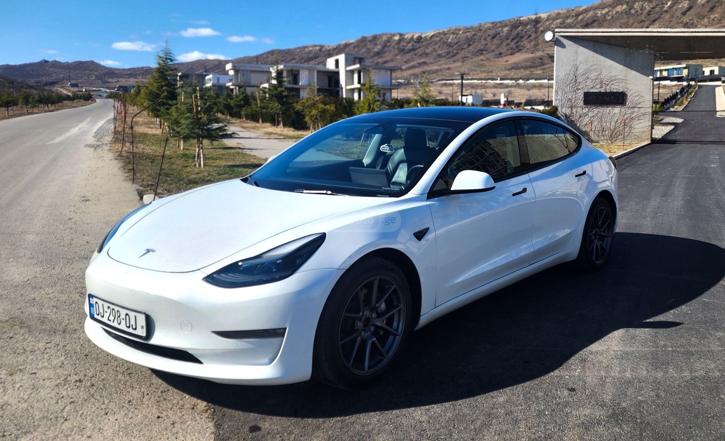 Tesla Dual Motor, Long Range — миниатюра 1