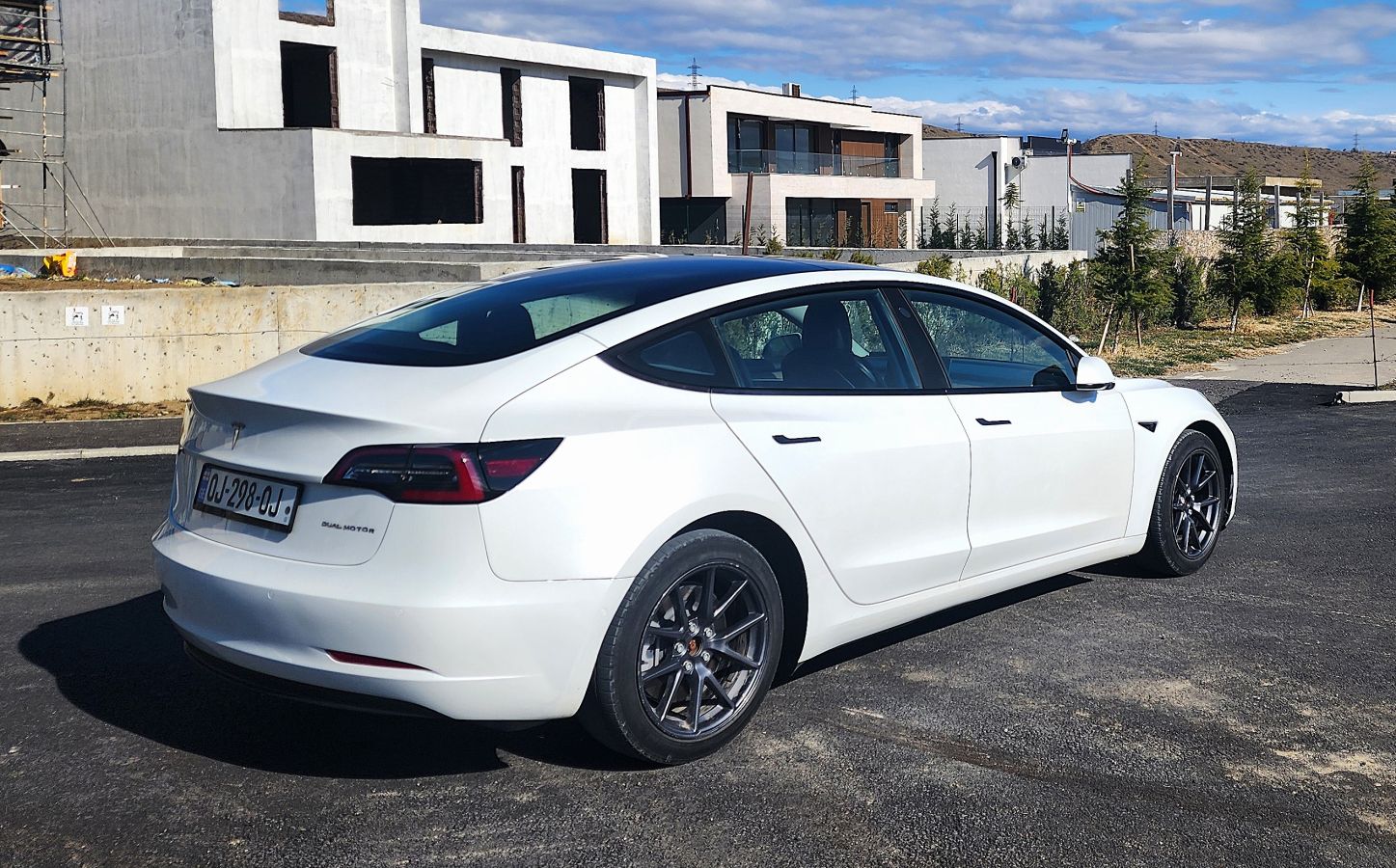 Tesla Dual Motor, Long Range — миниатюра 10