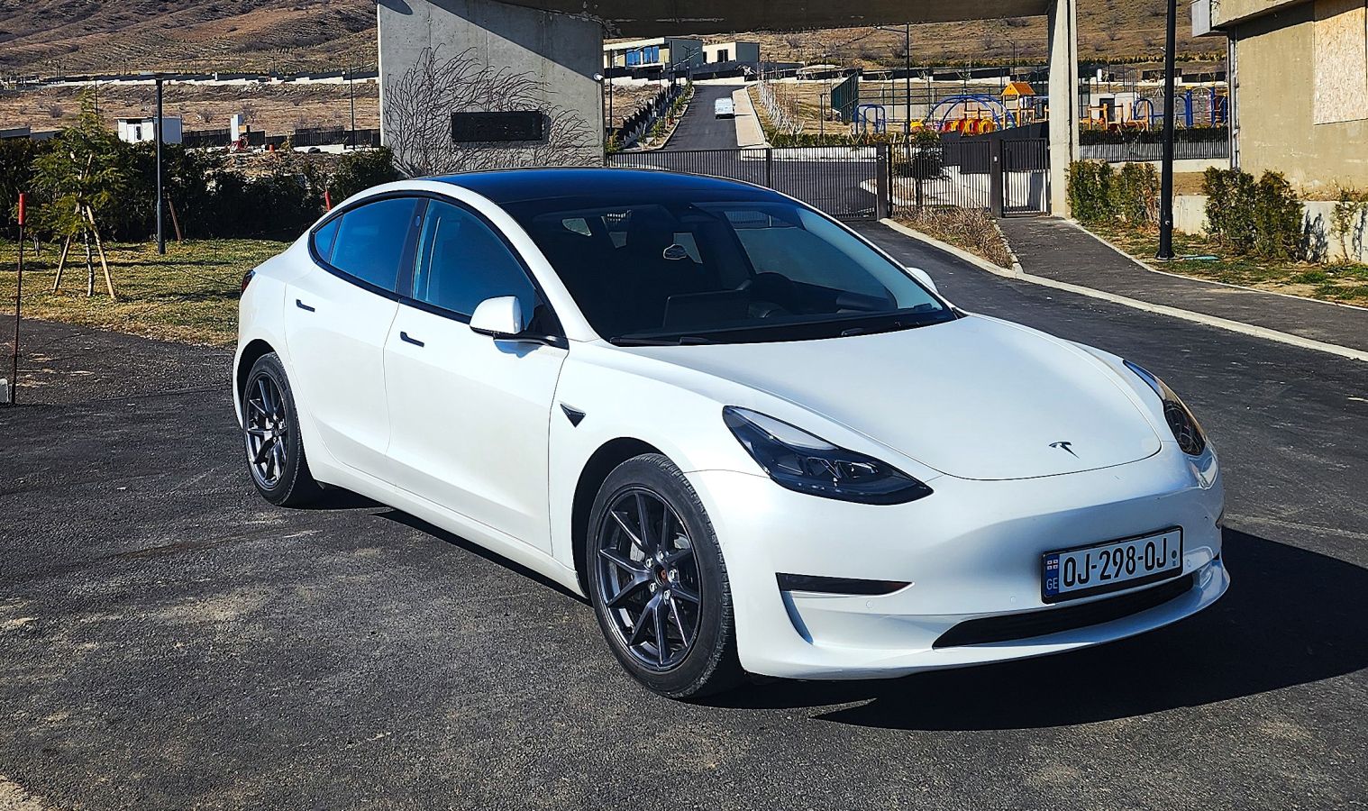 Tesla Dual Motor, Long Range — миниатюра 9