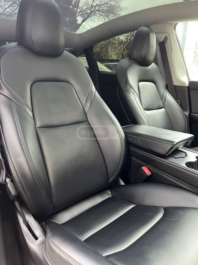 Tesla Model Y - фото 7