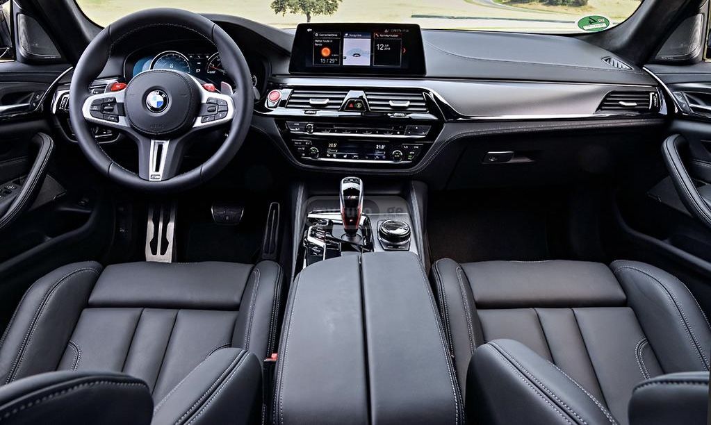 BMW M5 - фото 8