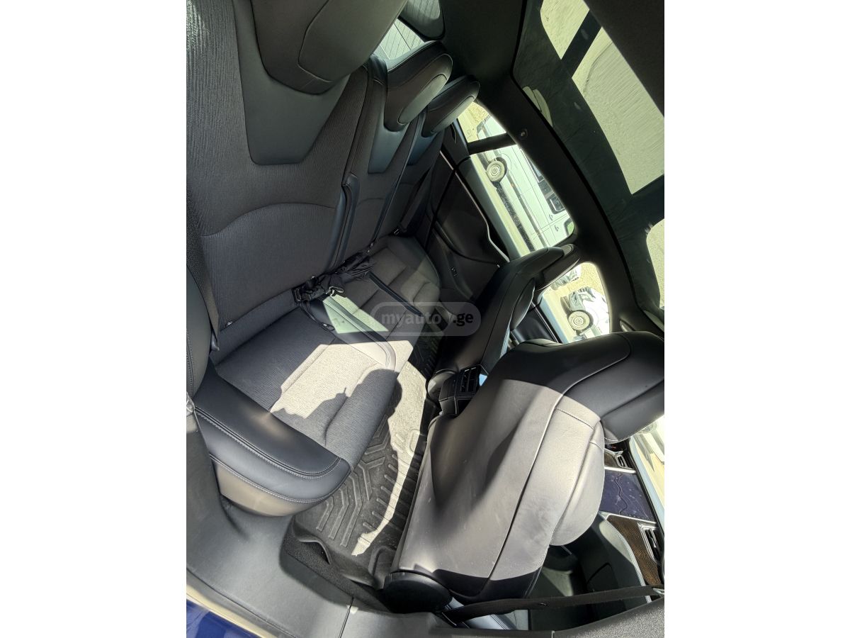 Tesla Model S - фото 6