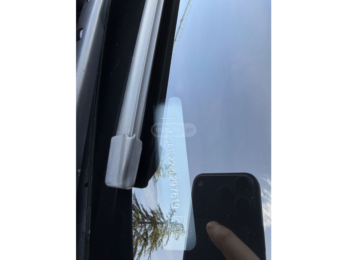 Tesla Model S - фото 8