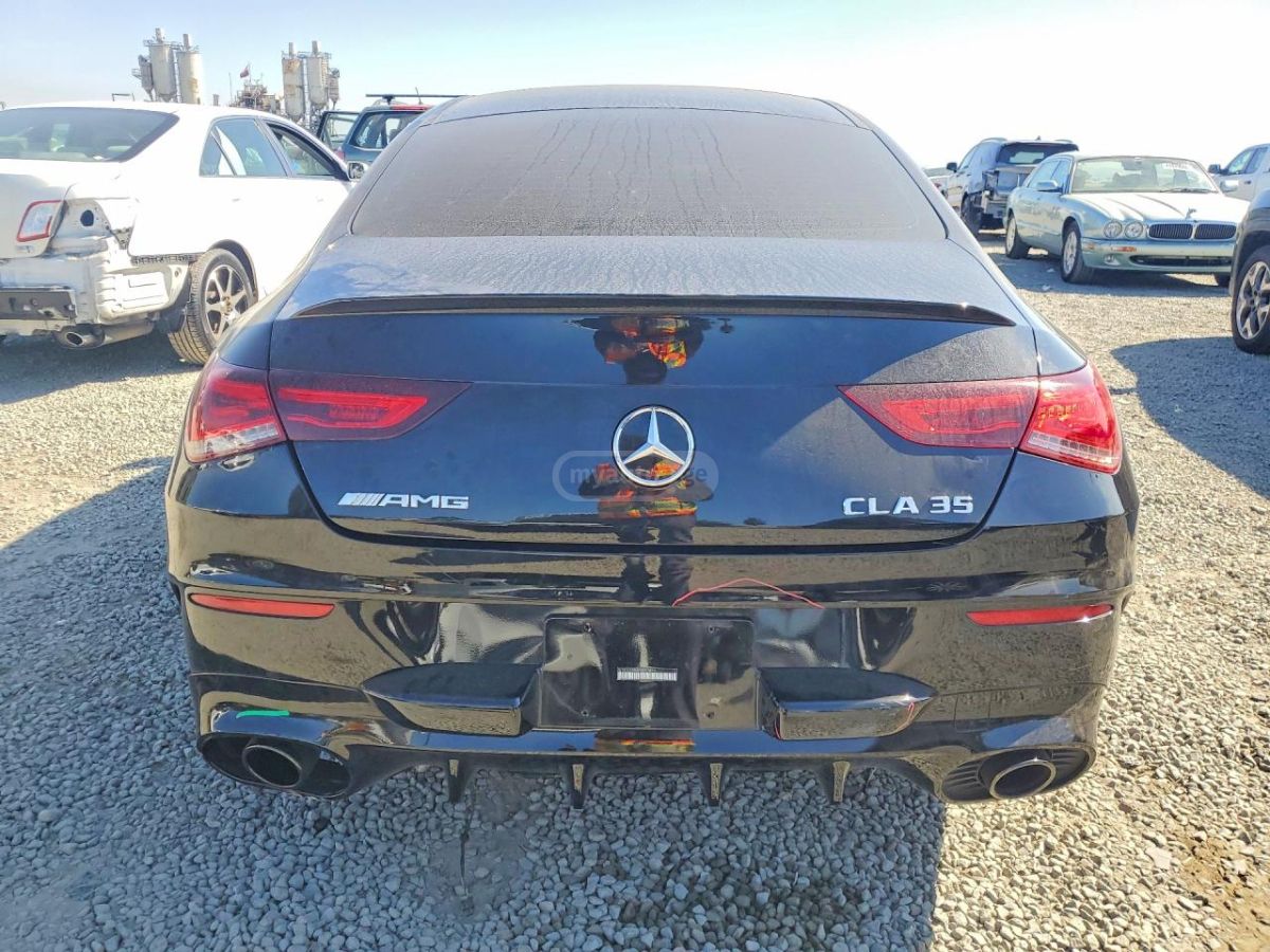Mercedes-Benz CLA 45 AMG - фото 6