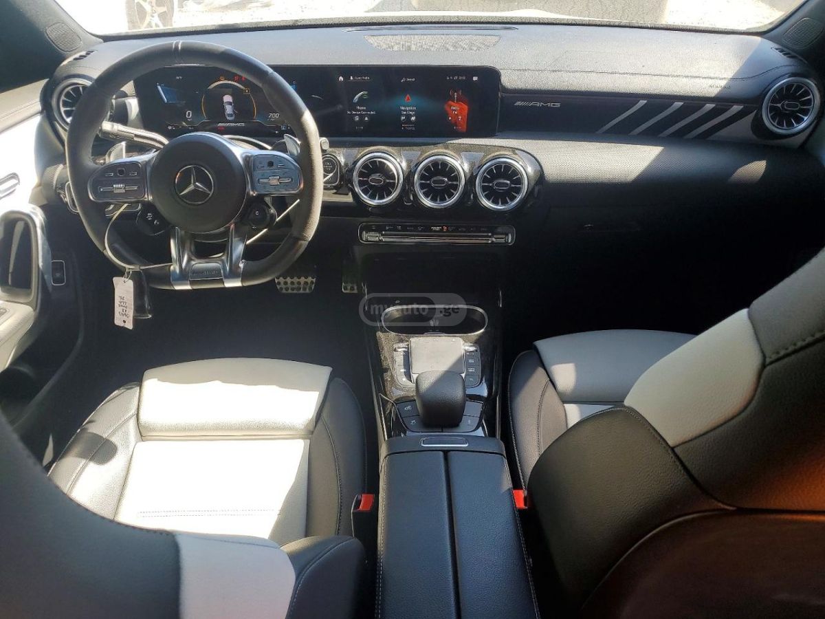 Mercedes-Benz CLA 45 AMG - фото 8