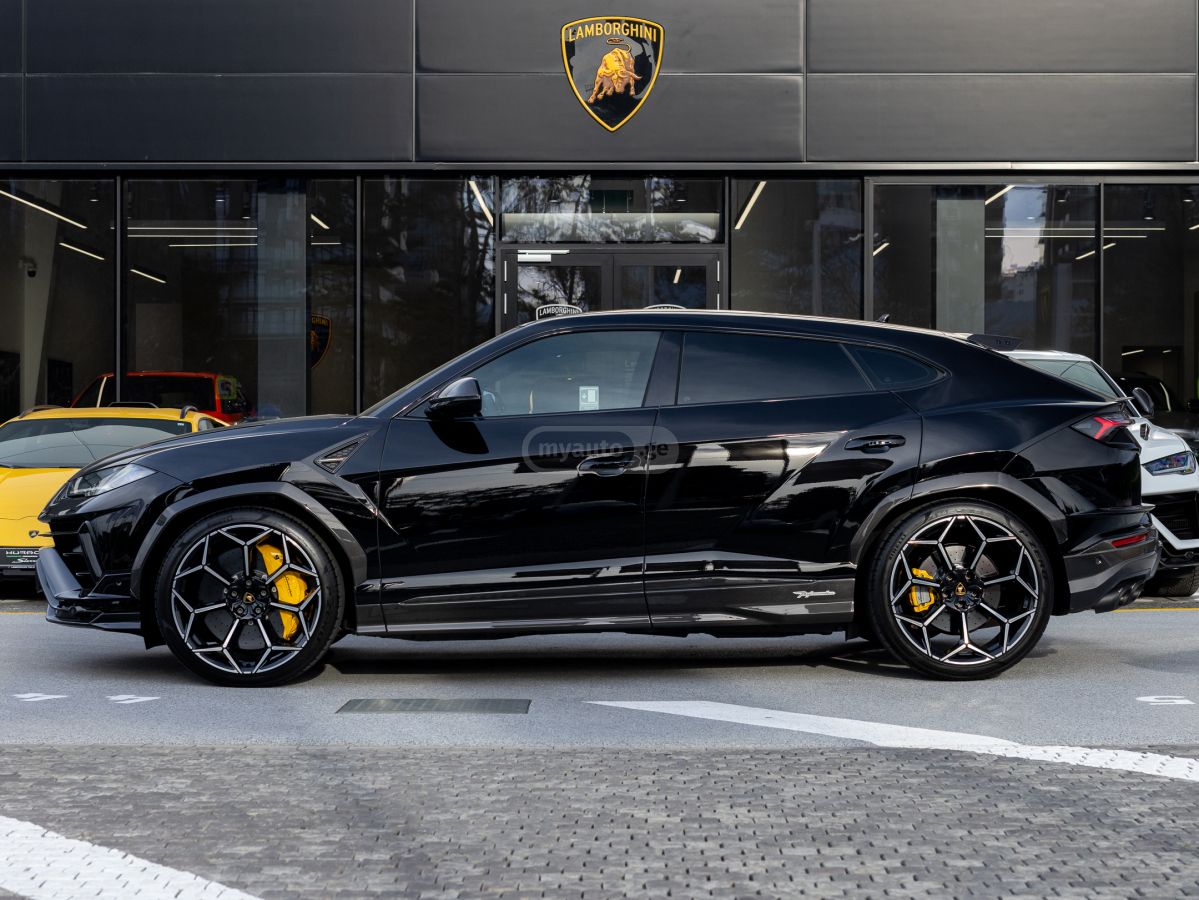 Lamborghini Urus Performante 2025 — миниатюра 2