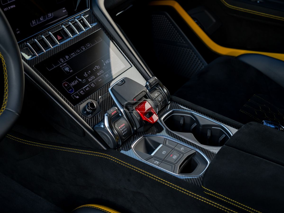 Lamborghini Urus Performante 2025 — миниатюра 8