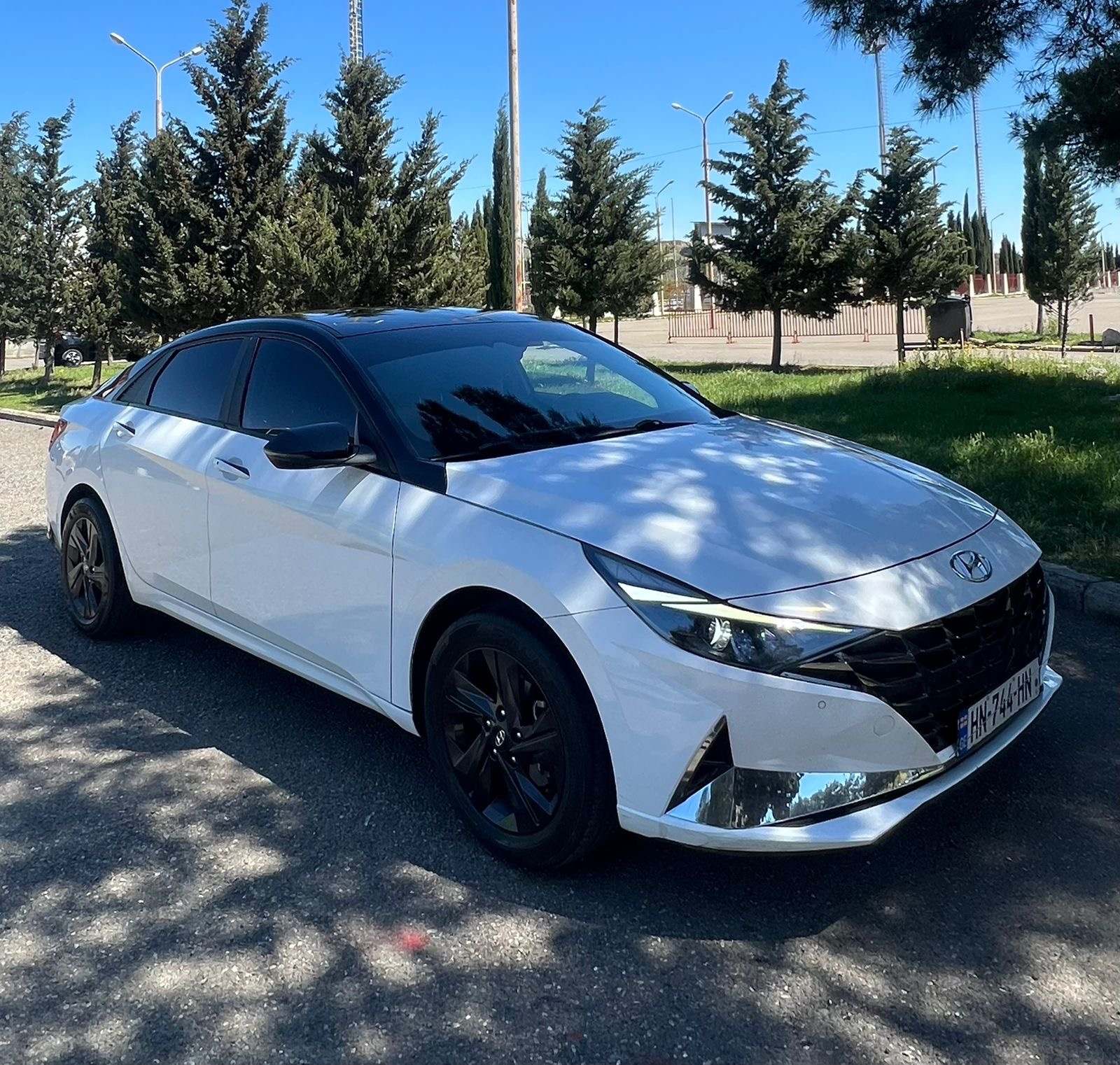 Hyundai Elantra - фото 3