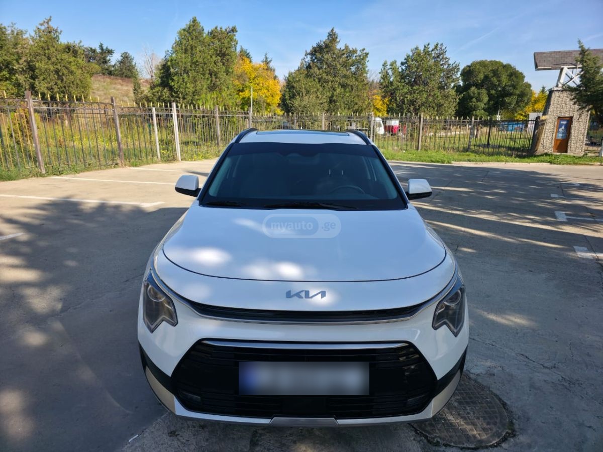 Kia Niro - фото 1