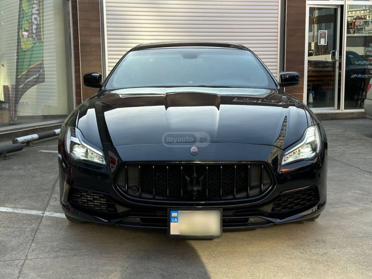 Maserati Quattroporte - фото 1