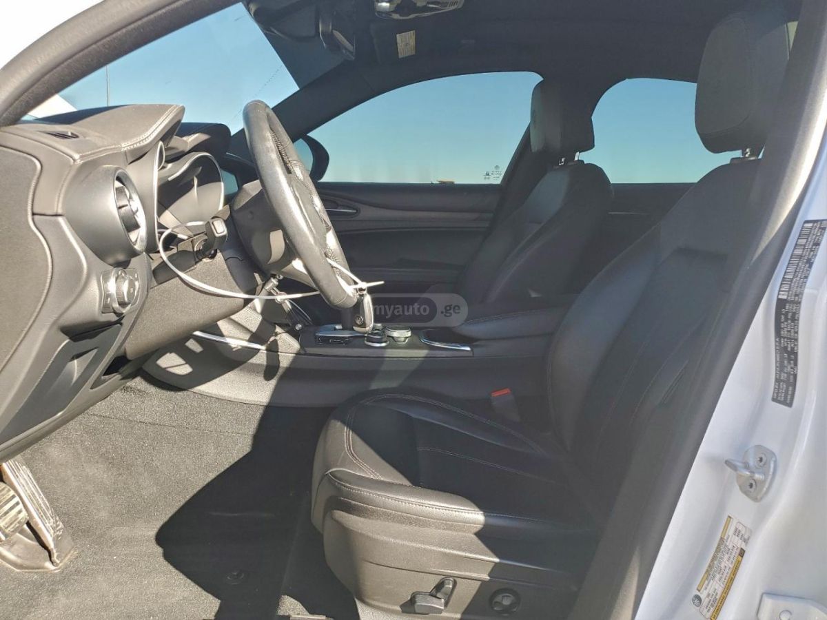 Alfa Romeo TI — миниатюра 7