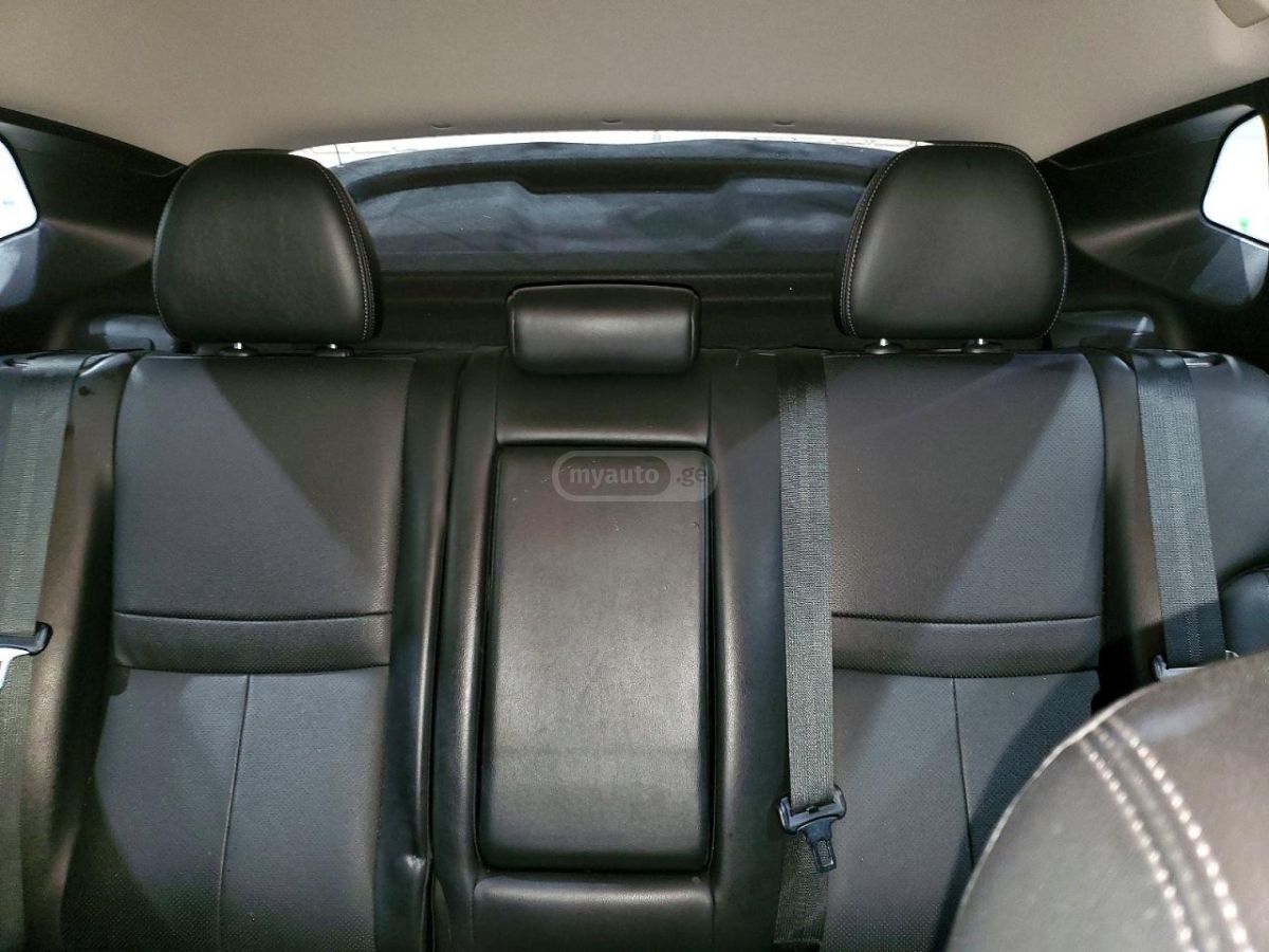 Nissan Rogue Sport - фото 8