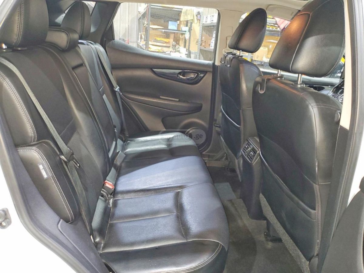 Nissan Rogue Sport - фото 9