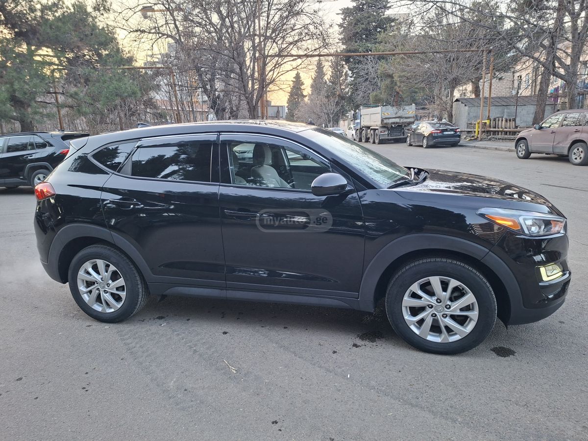 Hyundai Tucson - фото 4