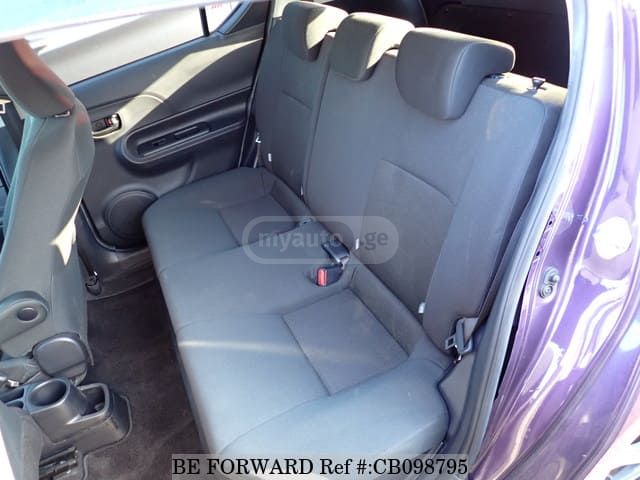 Toyota Aqua - фото 11