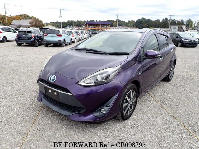 Toyota Aqua - фото 2